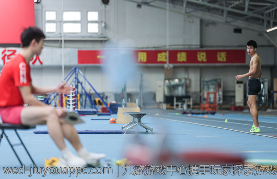 九游游戏中心携手玩家探索游戏奥秘